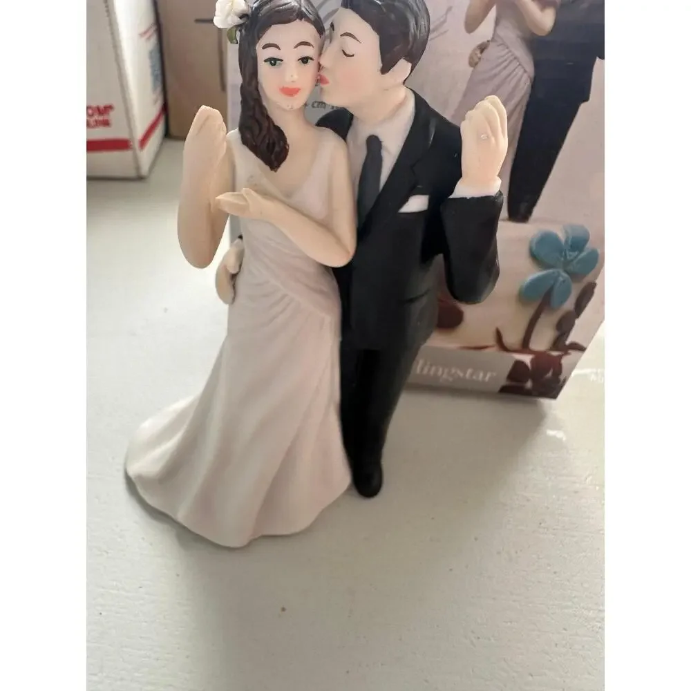 Picture Perfect Bridal‎ Couple Cake Topper Hand Painted Porcelain Weddingstar